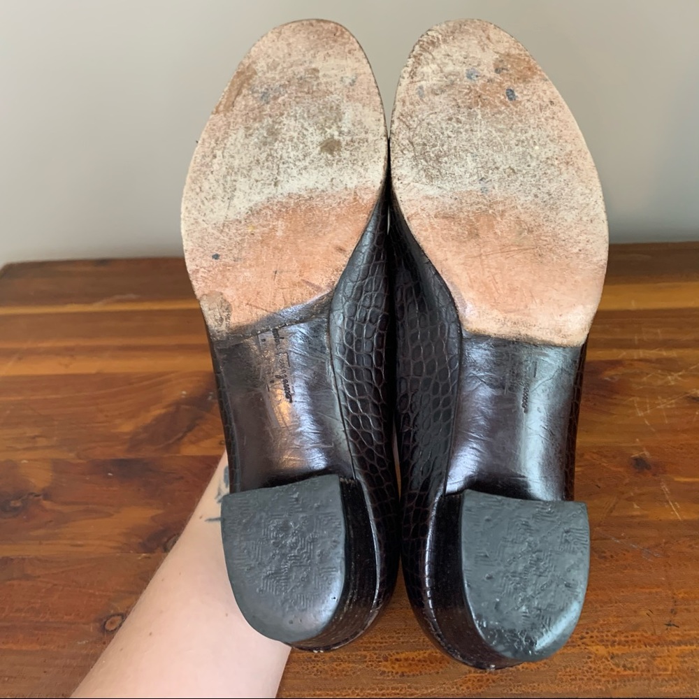 Salvatore Ferragamo Brown Croc Vara Bow Pumps - Picture 9 of 9